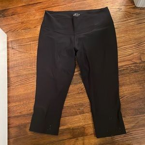 Nike cropped leggings size medium